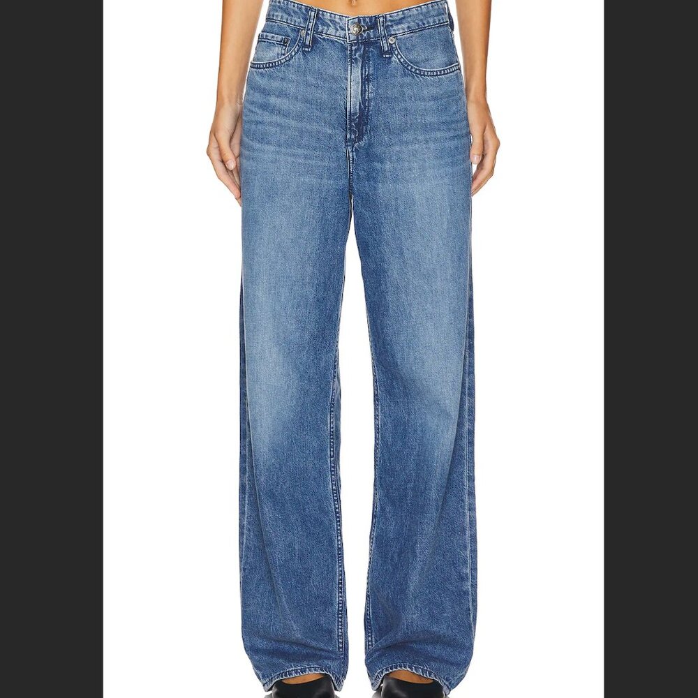 Rag & Bone Logan Mid Rise Wide Leg Featherweight Jean in River size 31 (12)